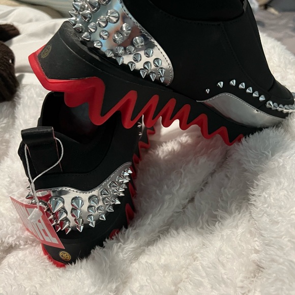 Brand New With Tags Marvel x CL shoes! - Picture 5 of 10